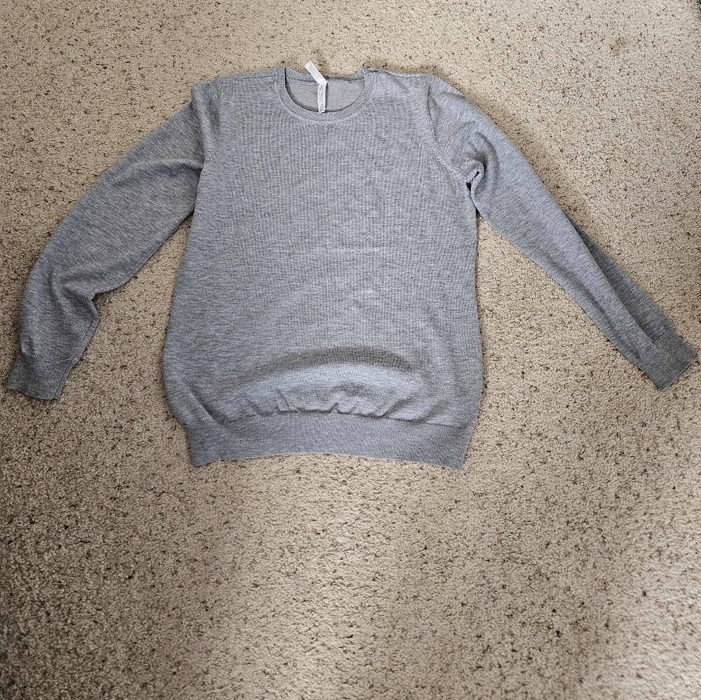 Sofra light gray crew neck lightweight sweater, L.